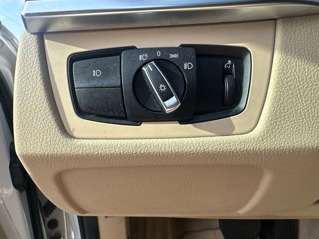 Used 2015 BMW 320i xDrive Sedan image 31