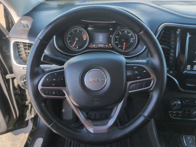 Used 2019 Jeep Cherokee Limited image 11