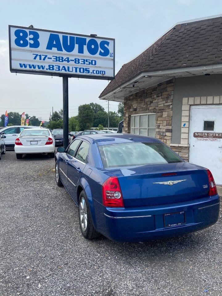 Used 2009 Chrysler 300 Touring image 4