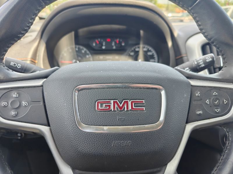Used 2018 GMC Terrain SLE w/ Driver Convenience Package AWD/4WD image 12