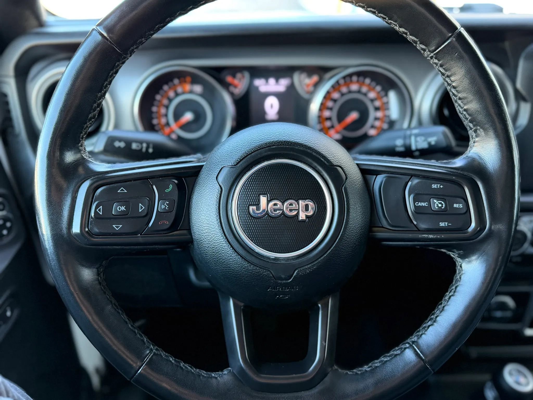 Used 2022 Jeep Gladiator Sport AWD/4WD image 10