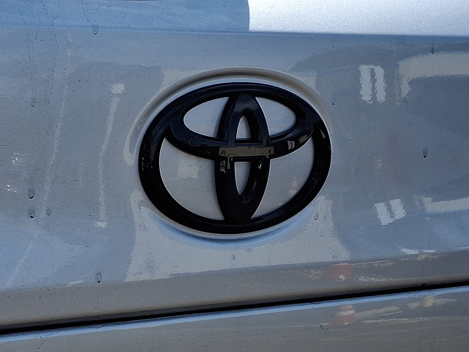 Used 2024 Toyota Corolla Cross LE w/ Moonroof Package AWD/4WD image 29