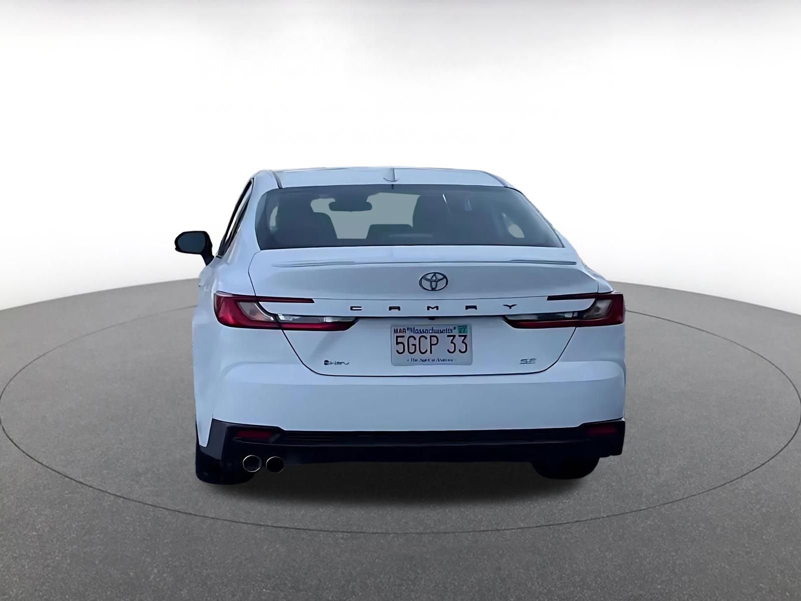 Used 2025 Toyota Camry SE FWD image 12