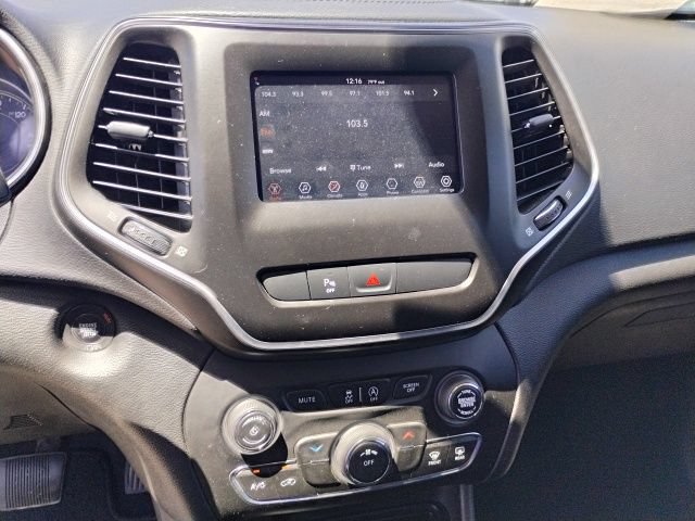 Used 2019 Jeep Cherokee Latitude Plus AWD/4WD image 20