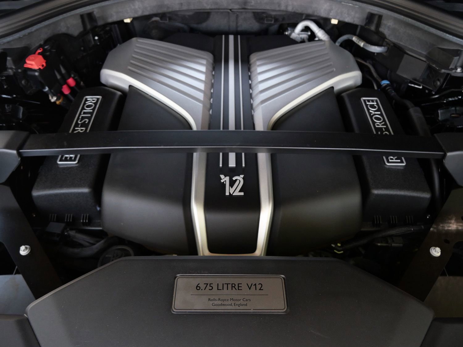 Certified 2022 Rolls-Royce Cullinan w/ Cullinan Package AWD/4WD image 38