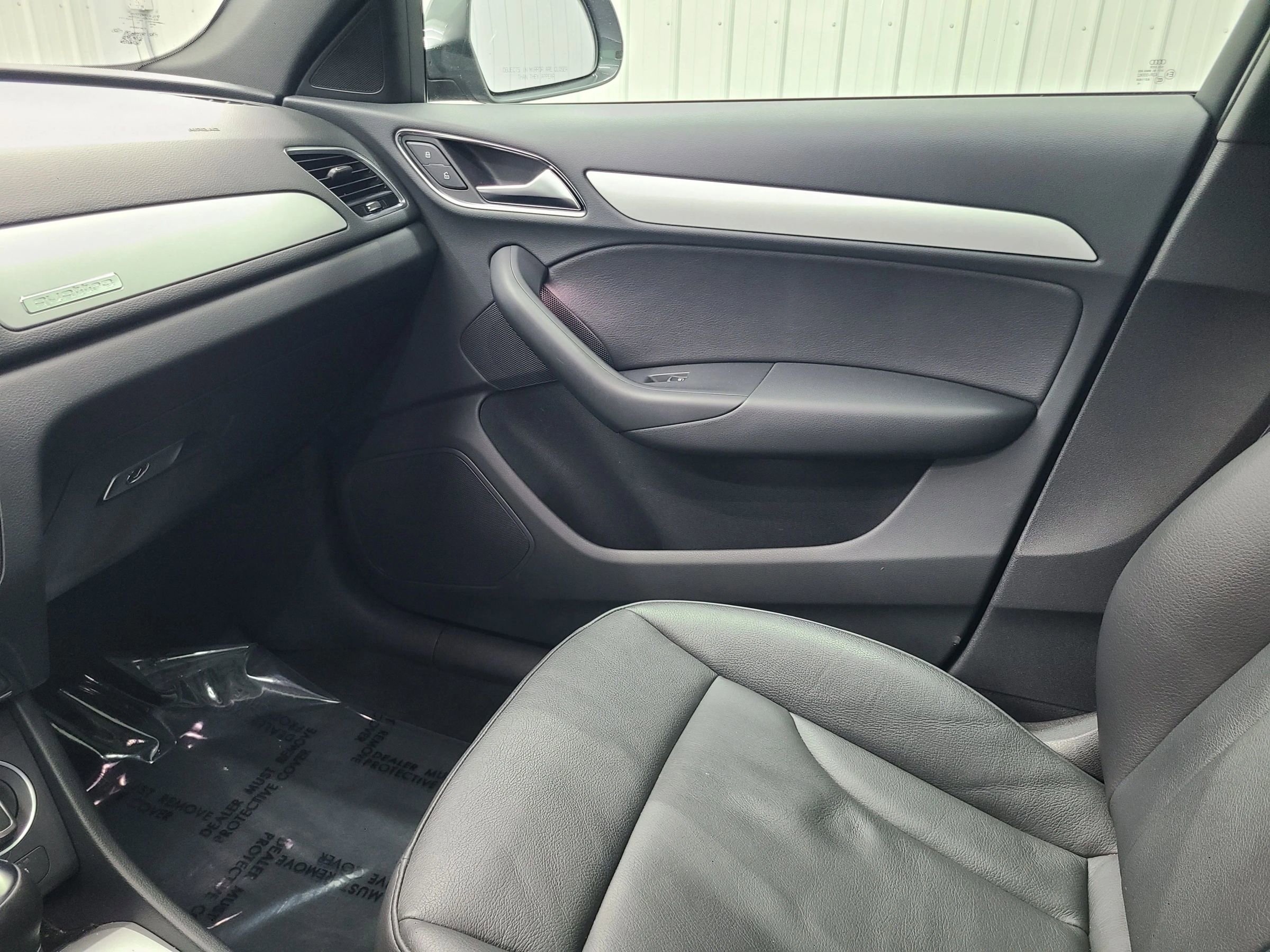 Used 2017 Audi Q3 2.0T Premium image 25