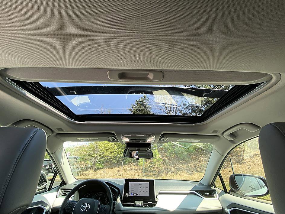 Certified 2023 Toyota RAV4 XLE Premium image 22