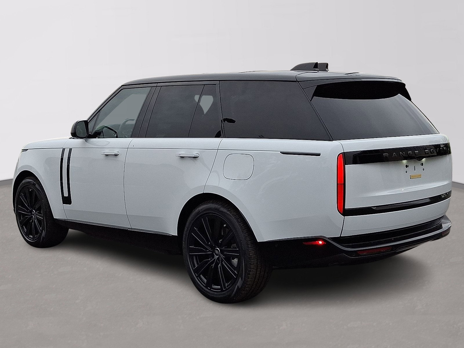New 2025 Land Rover Range Rover SE image 4