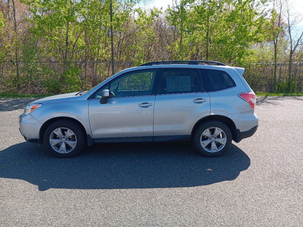 Used 2015 Subaru Forester 2.5i Limited AWD/4WD image 2