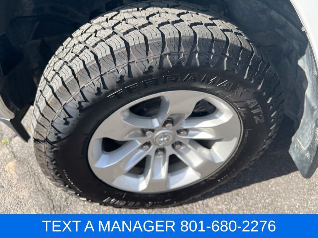 Used 2024 RAM 1500 Laramie AWD/4WD image 10
