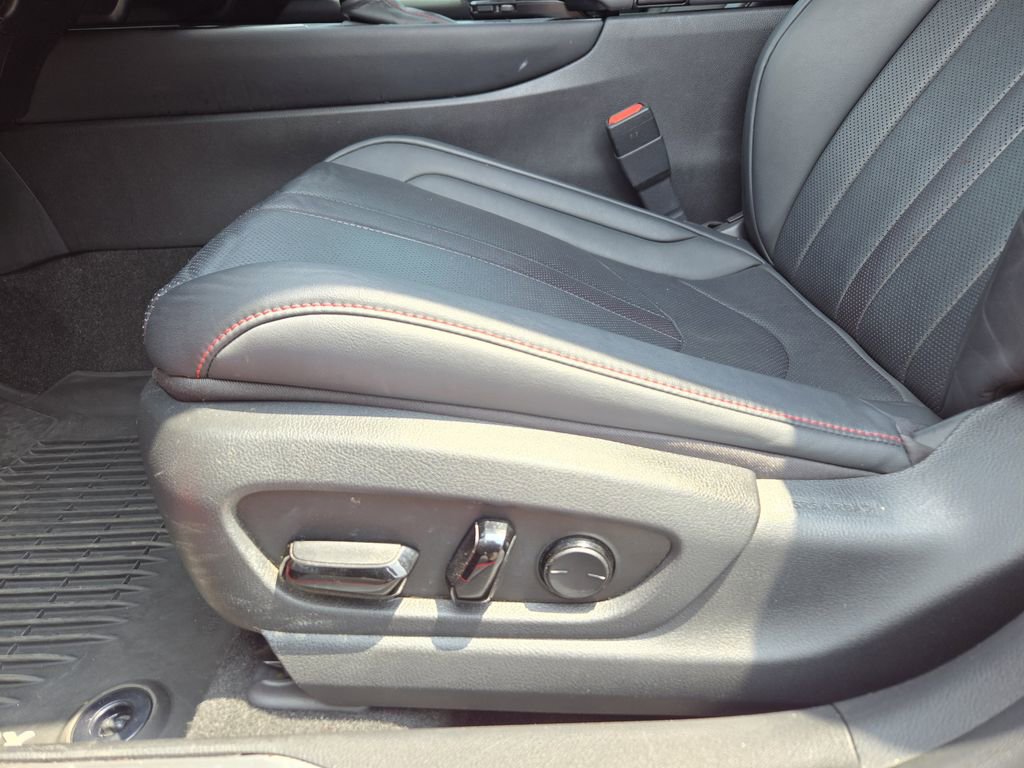 Used 2021 Lexus UX 250h F Sport w/ F Sport Premium Package AWD/4WD image 25