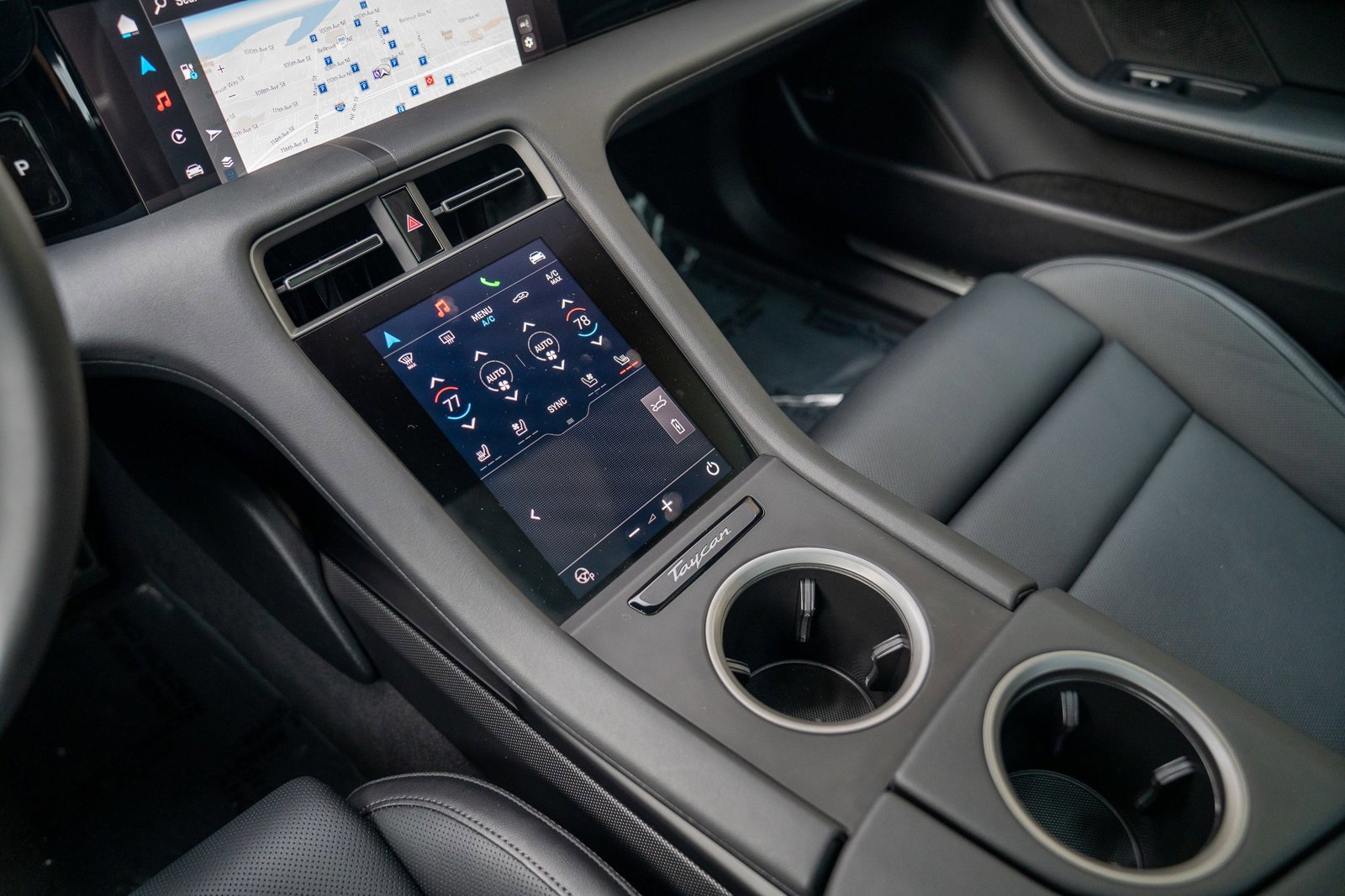 Used 2025 Porsche Taycan image 20