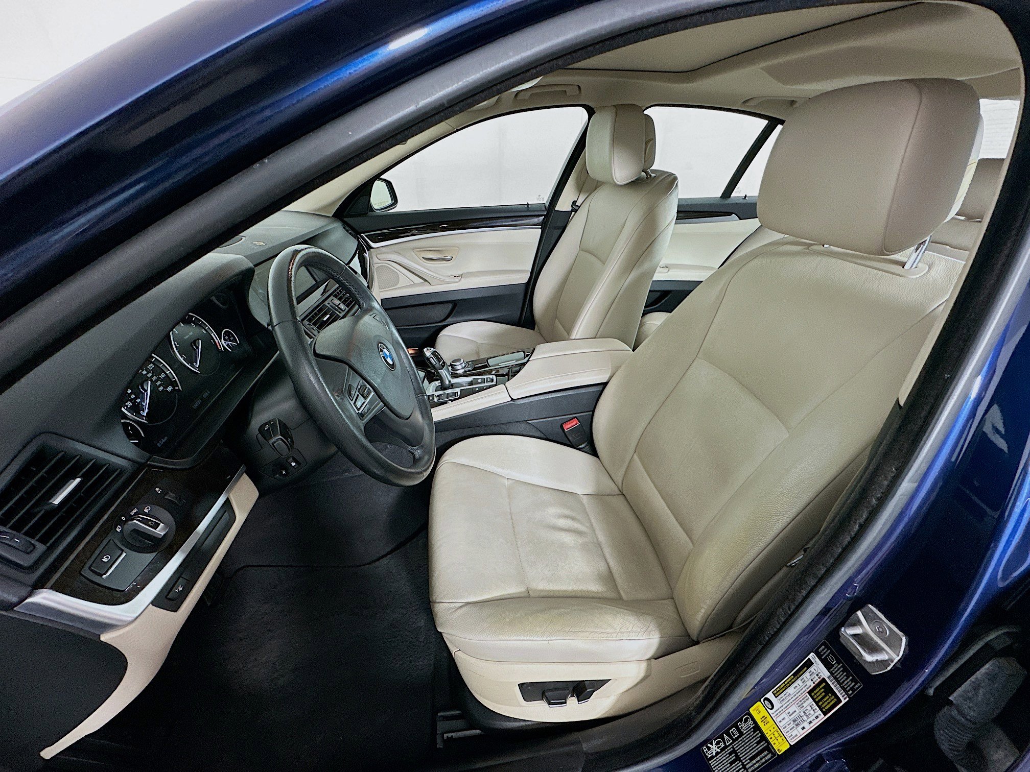 Used 2013 BMW 535i xDrive Sedan AWD/4WD image 13