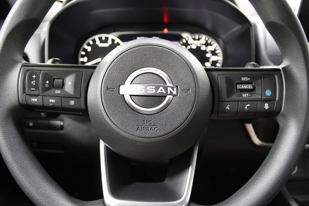 Used 2023 Nissan Rogue SV AWD/4WD image 34