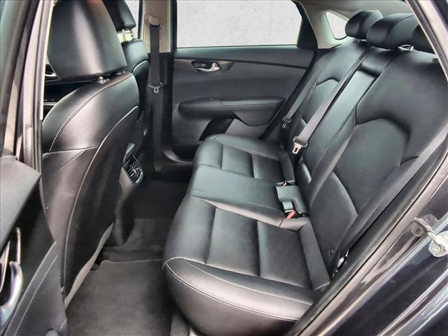 Used 2020 Kia Forte EX image 17