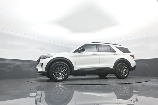 New 2026 Ford Explorer ST w/ Sun And Sound Package image 31