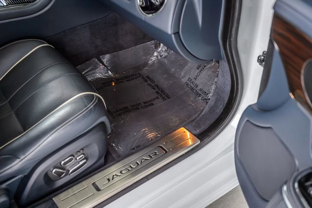 Used 2015 Jaguar XJ L Portfolio image 50