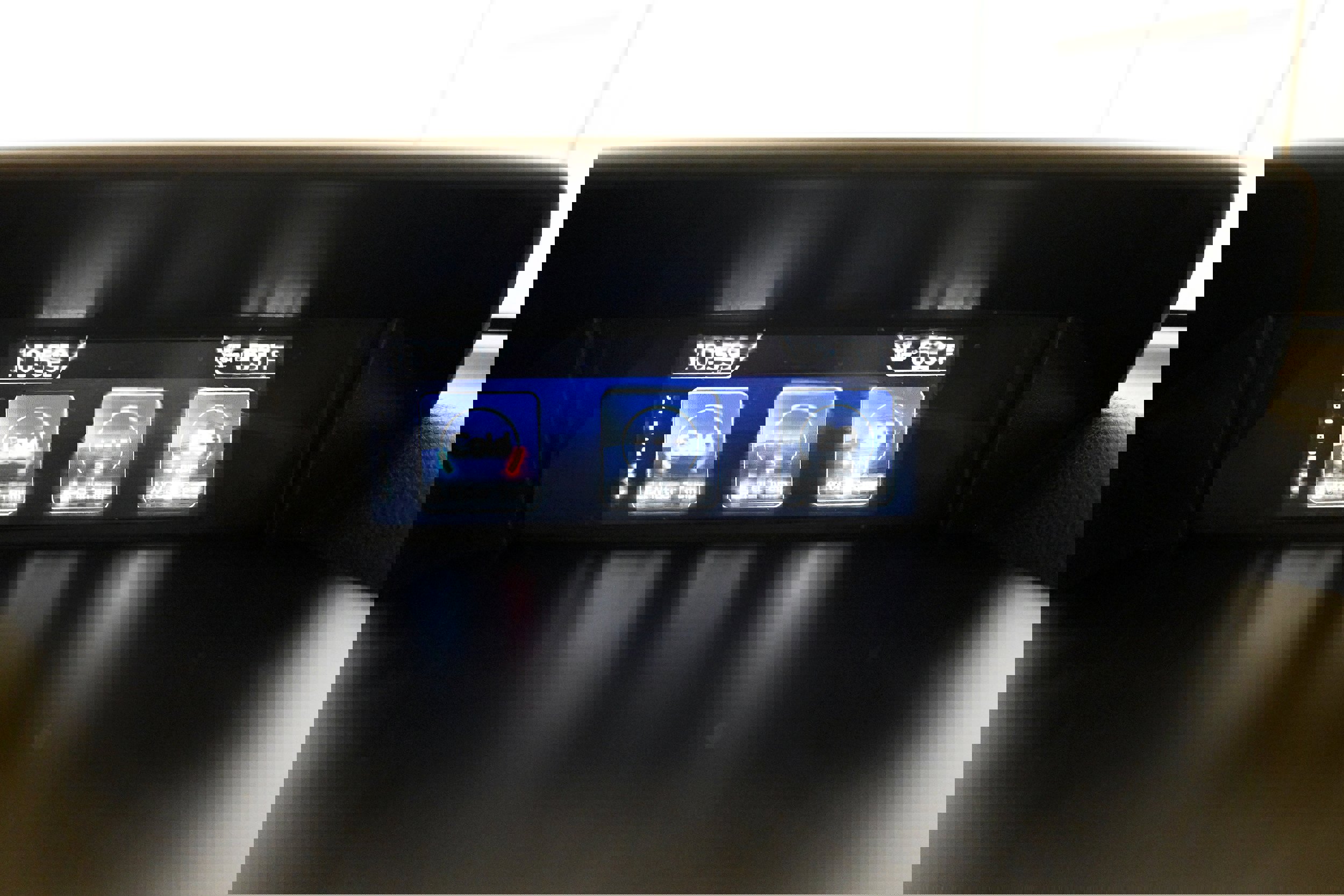 Used 2019 Subaru Crosstrek 2.0i Limited w/ Moonroof Package w/Navigation image 10