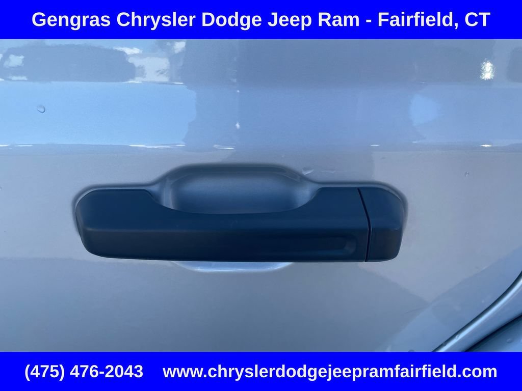 Certified 2024 Jeep Wrangler Unlimited Sahara w/ Technology Group AWD/4WD image 37