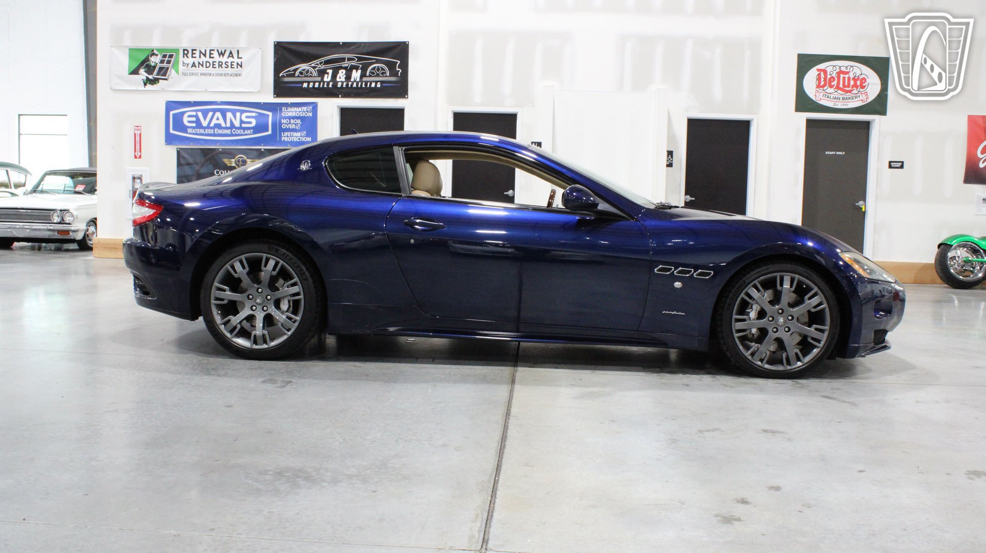 Used 2012 Maserati GranTurismo S RWD image 25