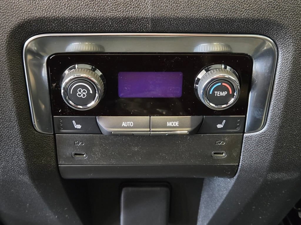 New 2026 Chevrolet Suburban LT w/ Comfort Package AWD/4WD image 20