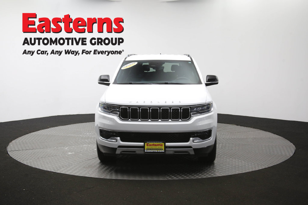 Used 2024 Jeep Wagoneer L Series II w/ Flexible Seating Group AWD/4WD image 61
