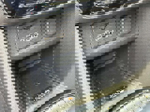 Used 2021 Buick Encore GX Essence w/ Advanced Technology Package image 22