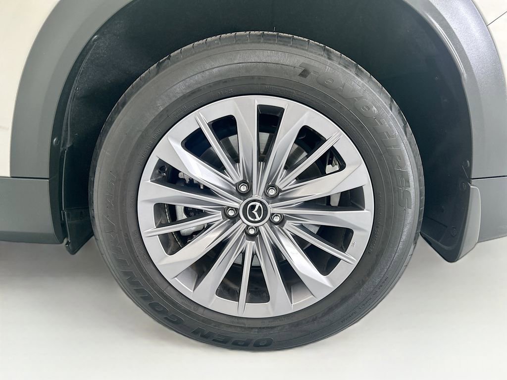 Used 2025 MAZDA CX-90 3.3 Turbo w/ Preferred Package AWD/4WD image 29