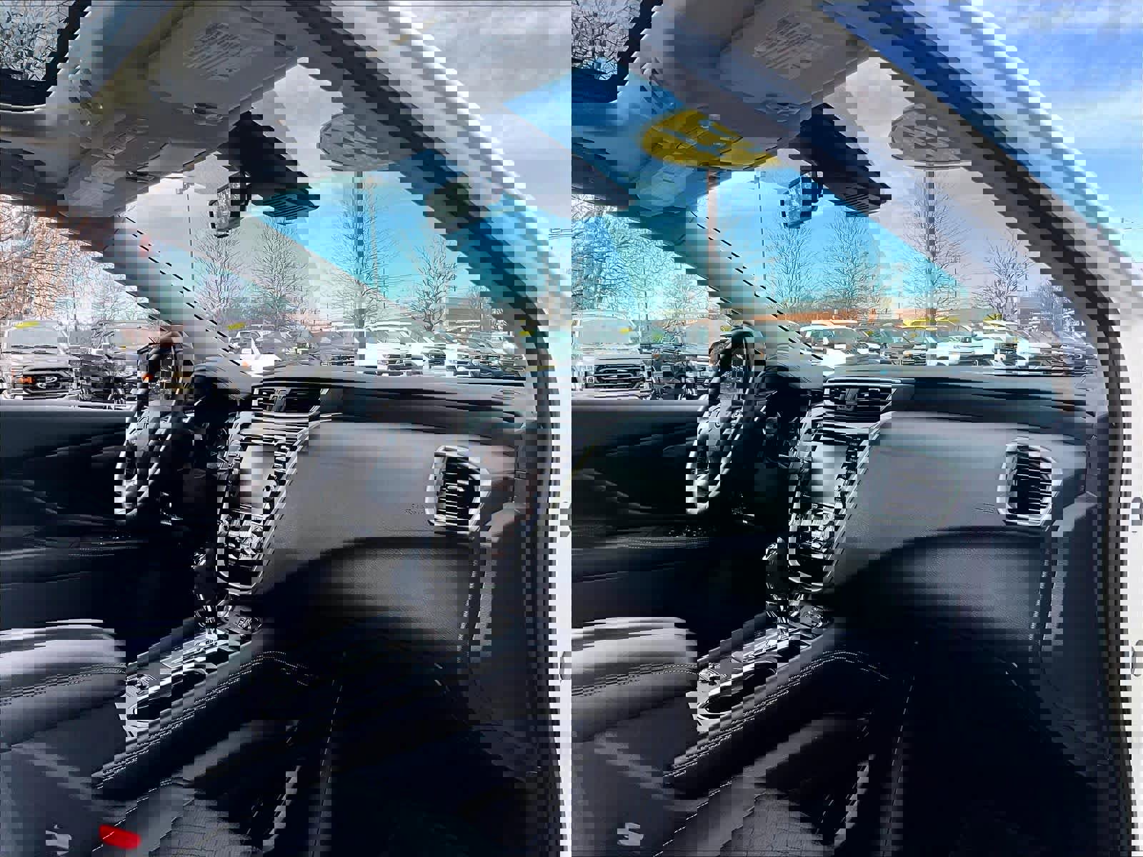 Used 2024 Nissan Murano Platinum w/ Cargo Package AWD/4WD image 21