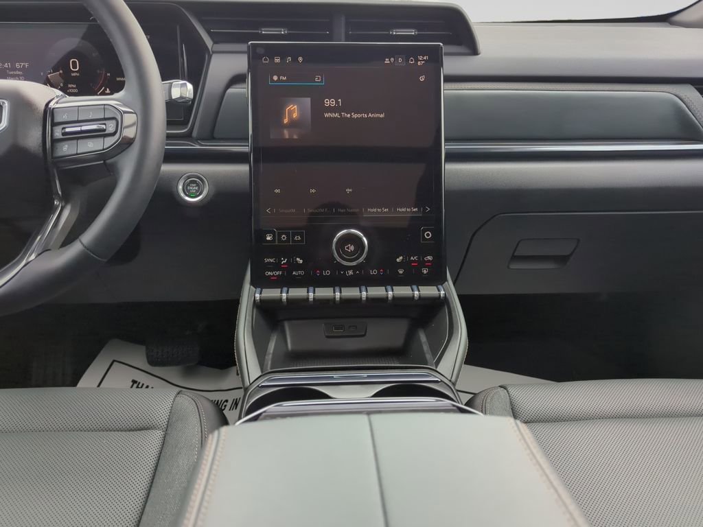 Used 2026 GMC Terrain AT4 w/ LPO, Floor Liner Package image 12