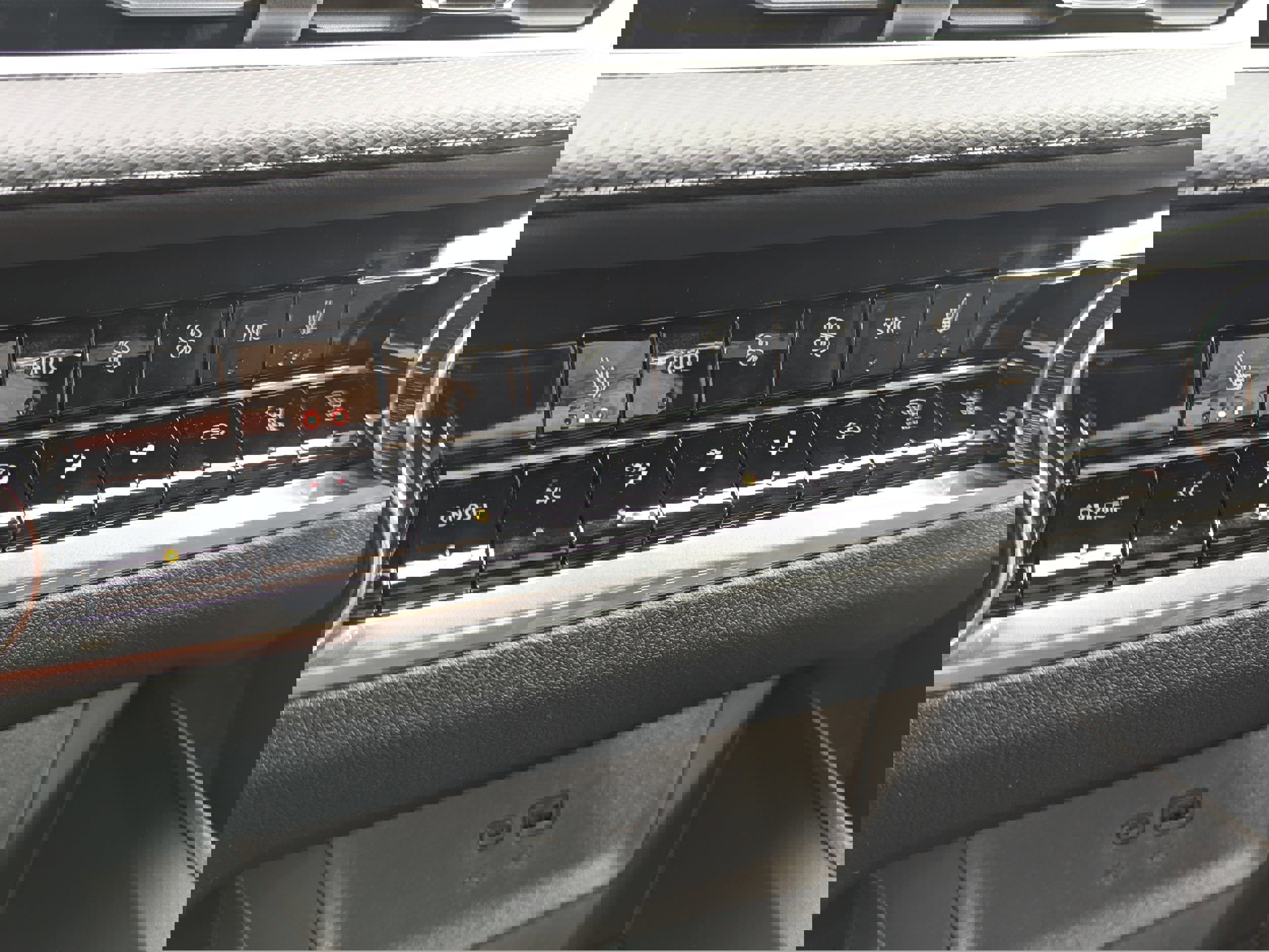 New 2026 Chevrolet Equinox LT w/ Convenience Package II image 13