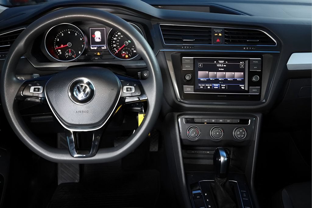 Used 2020 Volkswagen Tiguan S FWD image 21