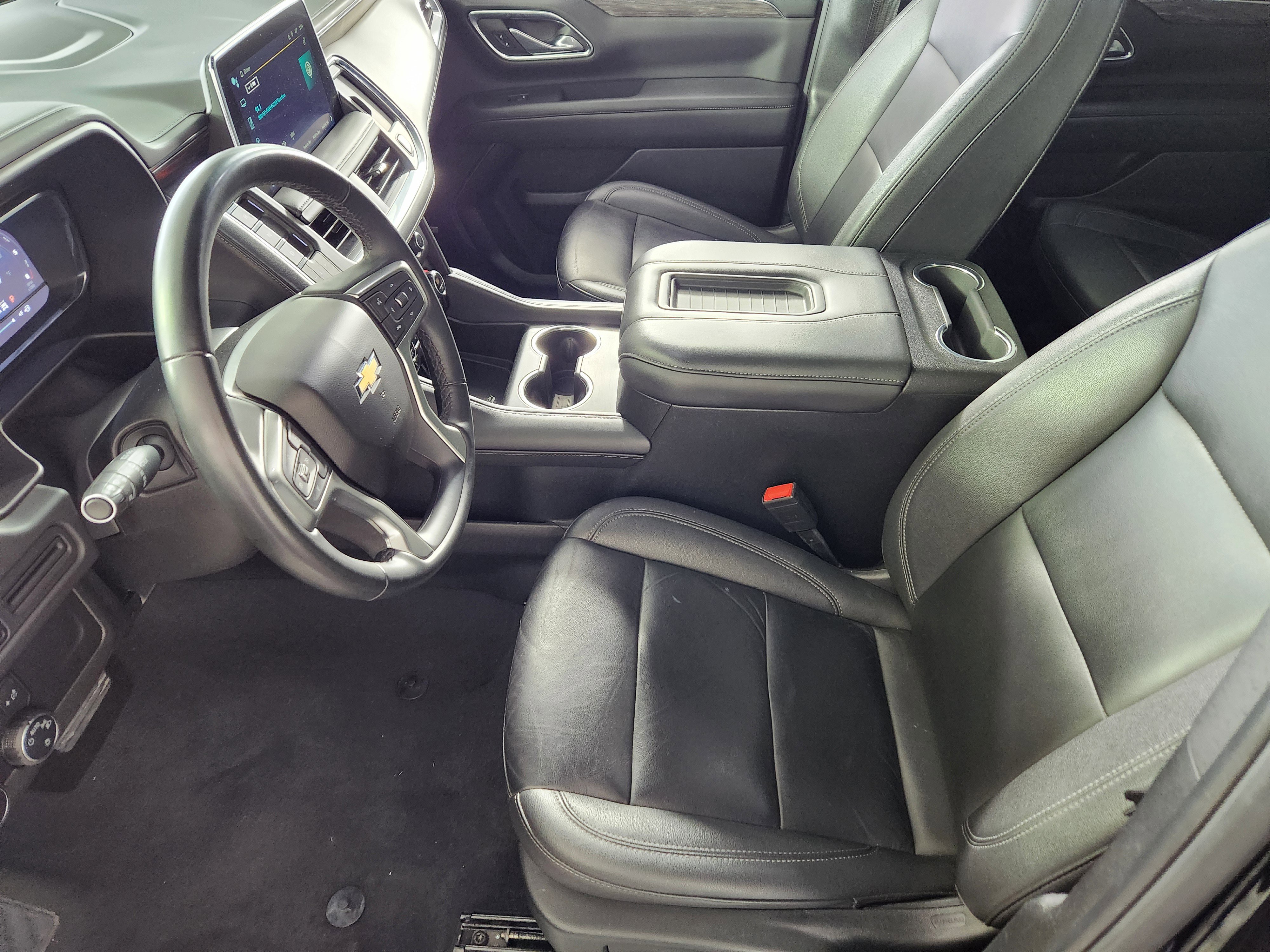 Used 2024 Chevrolet Suburban LT AWD/4WD image 11