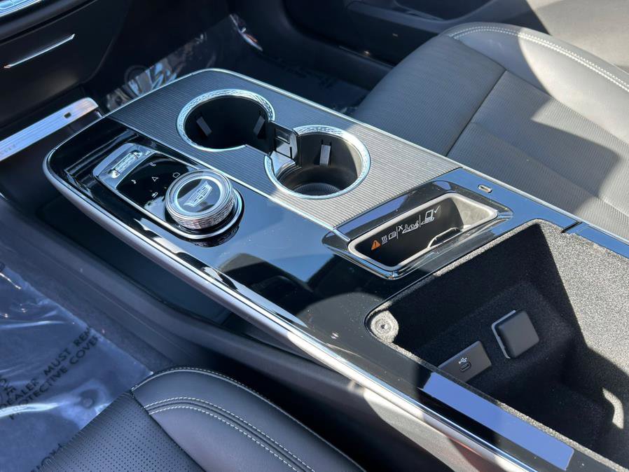 Used 2024 Cadillac Lyriq Luxury w/ LPO, Floor Liner Package image 23