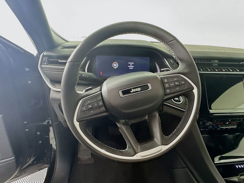 New 2025 Jeep Grand Cherokee L Altitude image 16