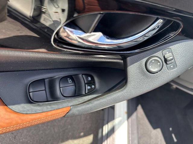 Used 2017 Nissan Rogue SL w/ SL Premium Package AWD/4WD image 8