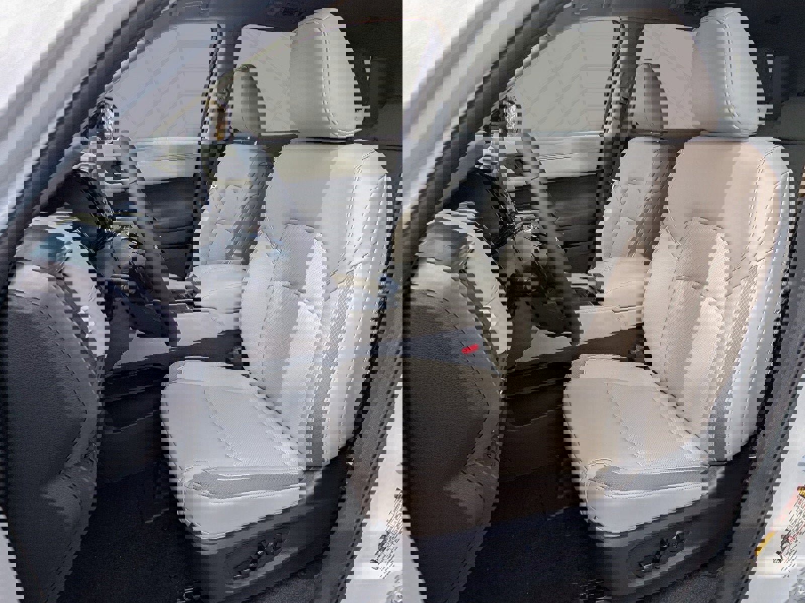 New 2026 Nissan Pathfinder SL image 3