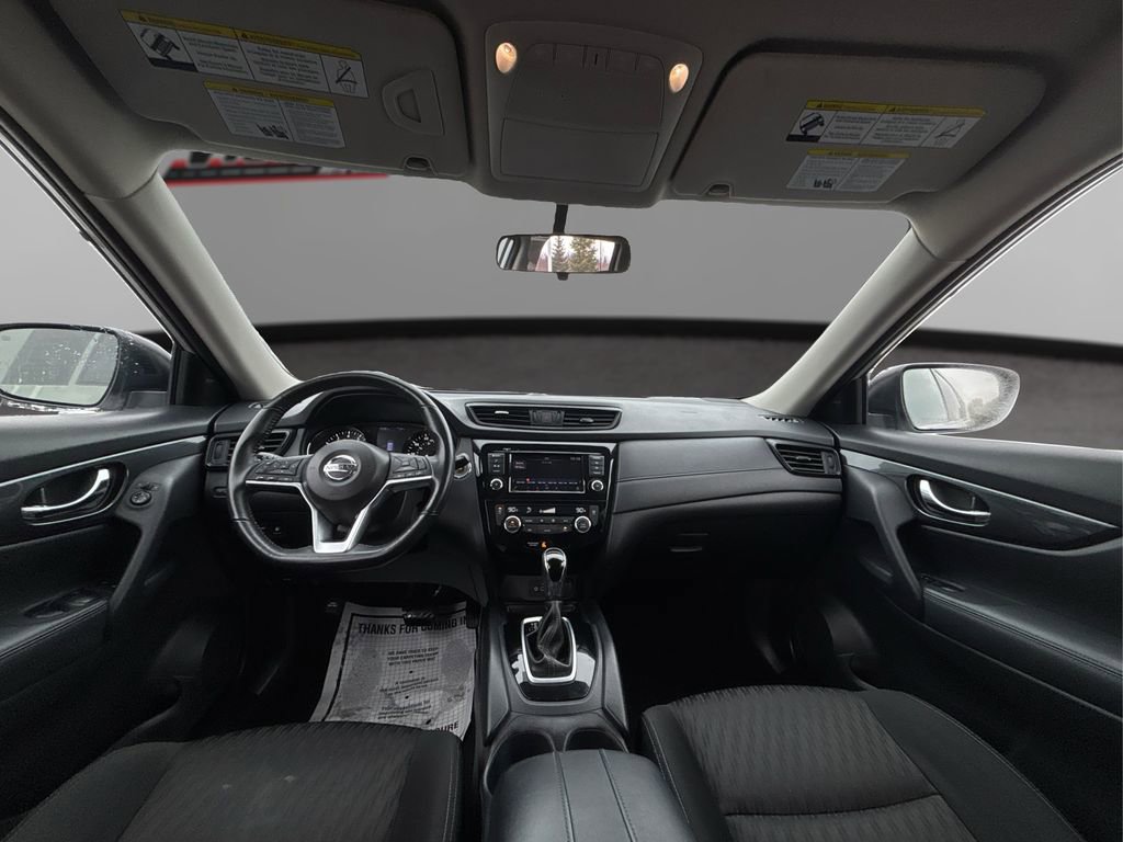 Used 2018 Nissan Rogue SV image 26