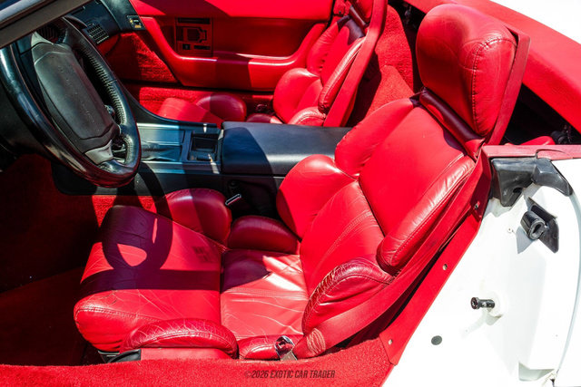 Used 1991 Chevrolet Corvette Convertible RWD image 31