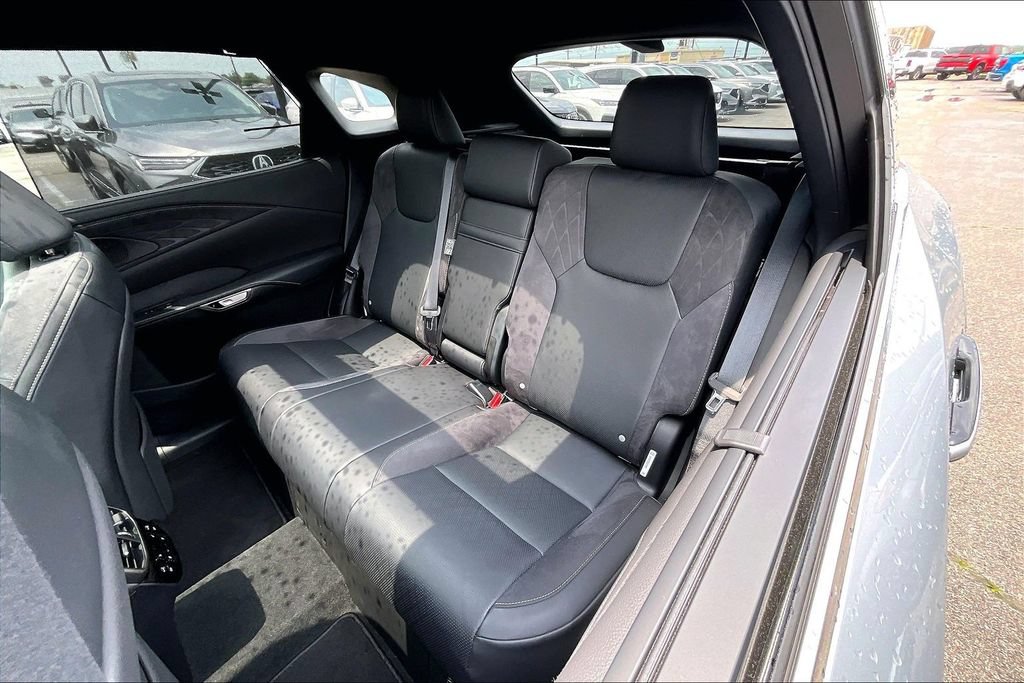 Used 2023 Lexus RX 350 w/ Accessory Package (2T) AWD/4WD image 36