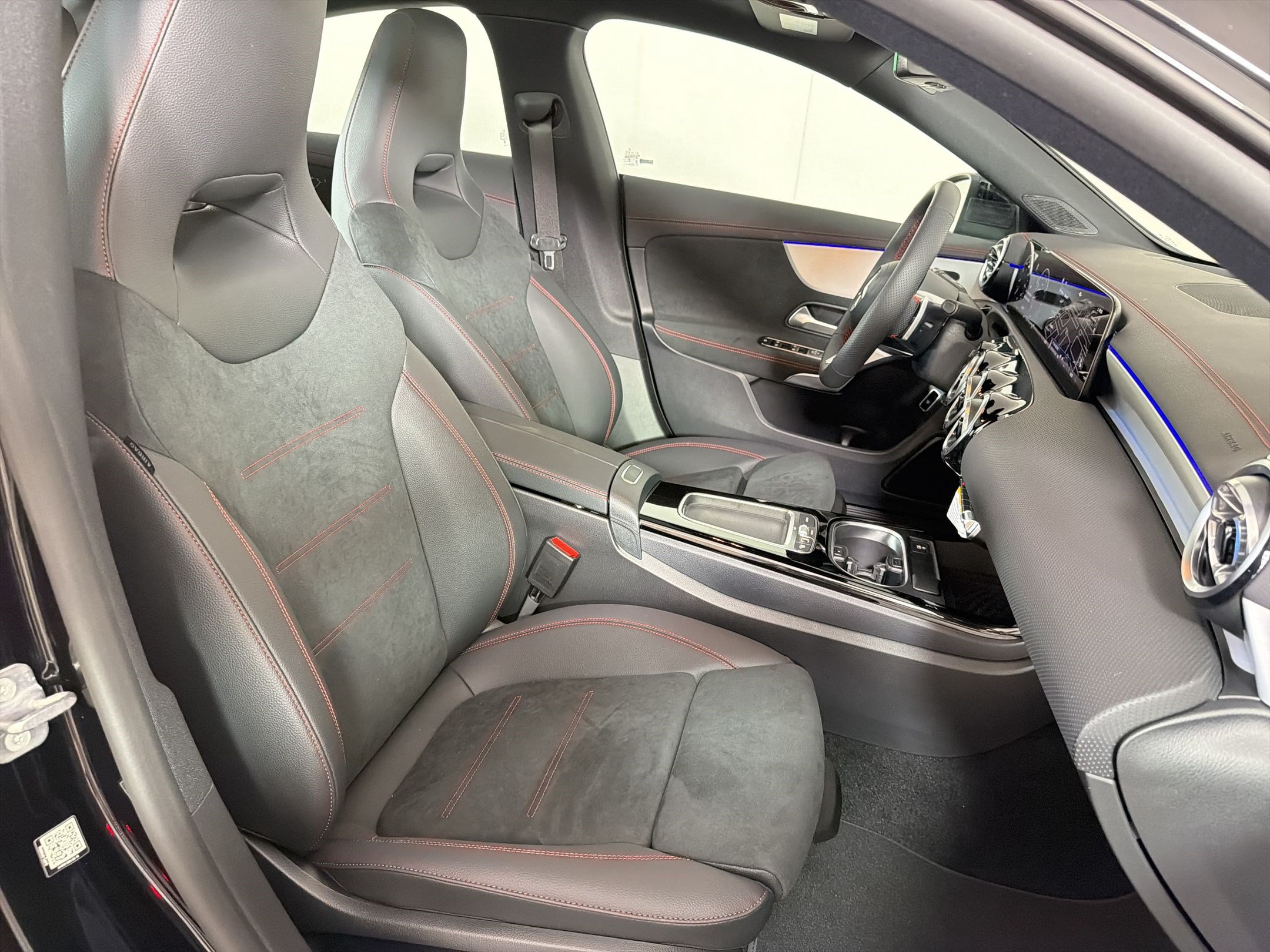 New 2026 Mercedes-Benz CLA 250 4MATIC image 31
