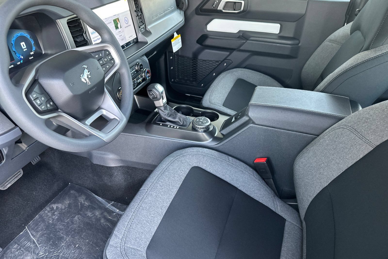 New 2026 Ford Bronco 2-Door w/ Sasquatch Package AWD/4WD image 10