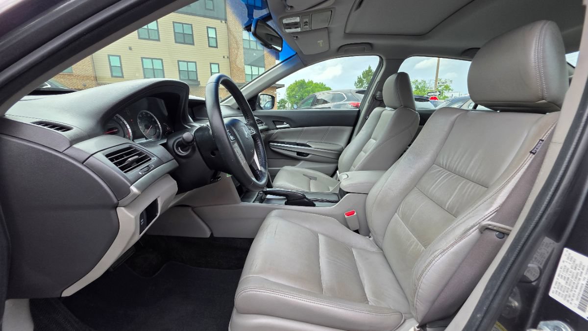 Used 2010 Honda Accord EX-L image 9