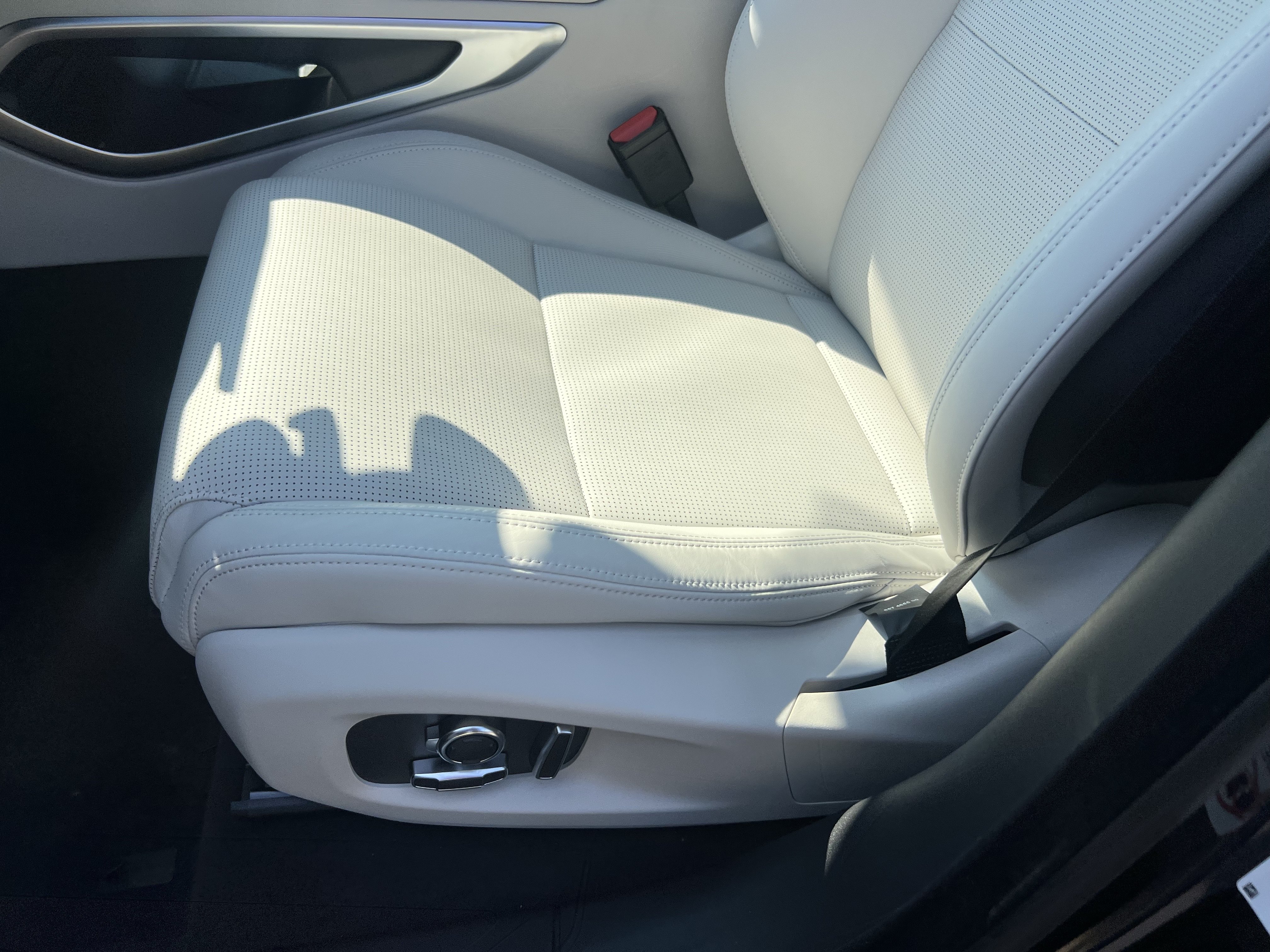 New 2026 Jaguar F-PACE R-Dynamic S AWD/4WD image 11