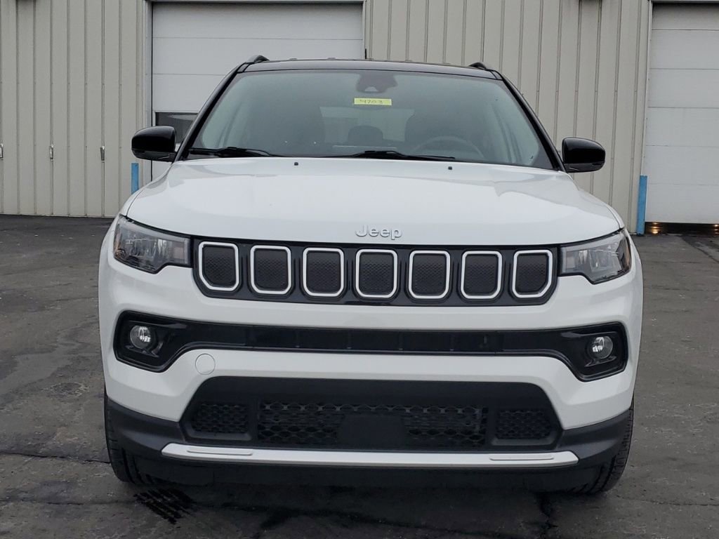 Used 2022 Jeep Compass Limited image 2