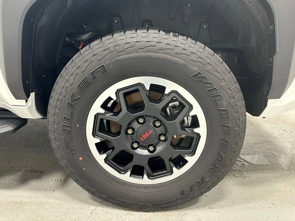 Used 2025 Toyota 4Runner TRD Off-Road Premium image 63