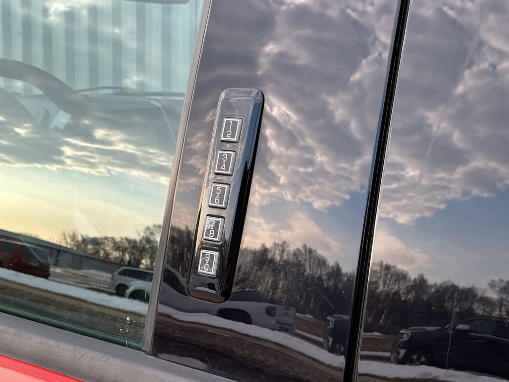 Used 2018 Ford F150 Raptor w/ Equipment Group 802A Luxury image 7