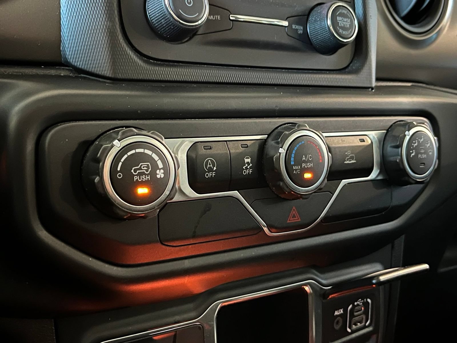 Used 2021 Jeep Wrangler Unlimited Sport AWD/4WD image 23