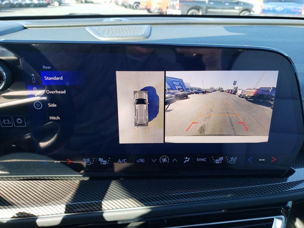 New 2026 Chevrolet Traverse High Country w/ LPO, Floor Liner Package image 19