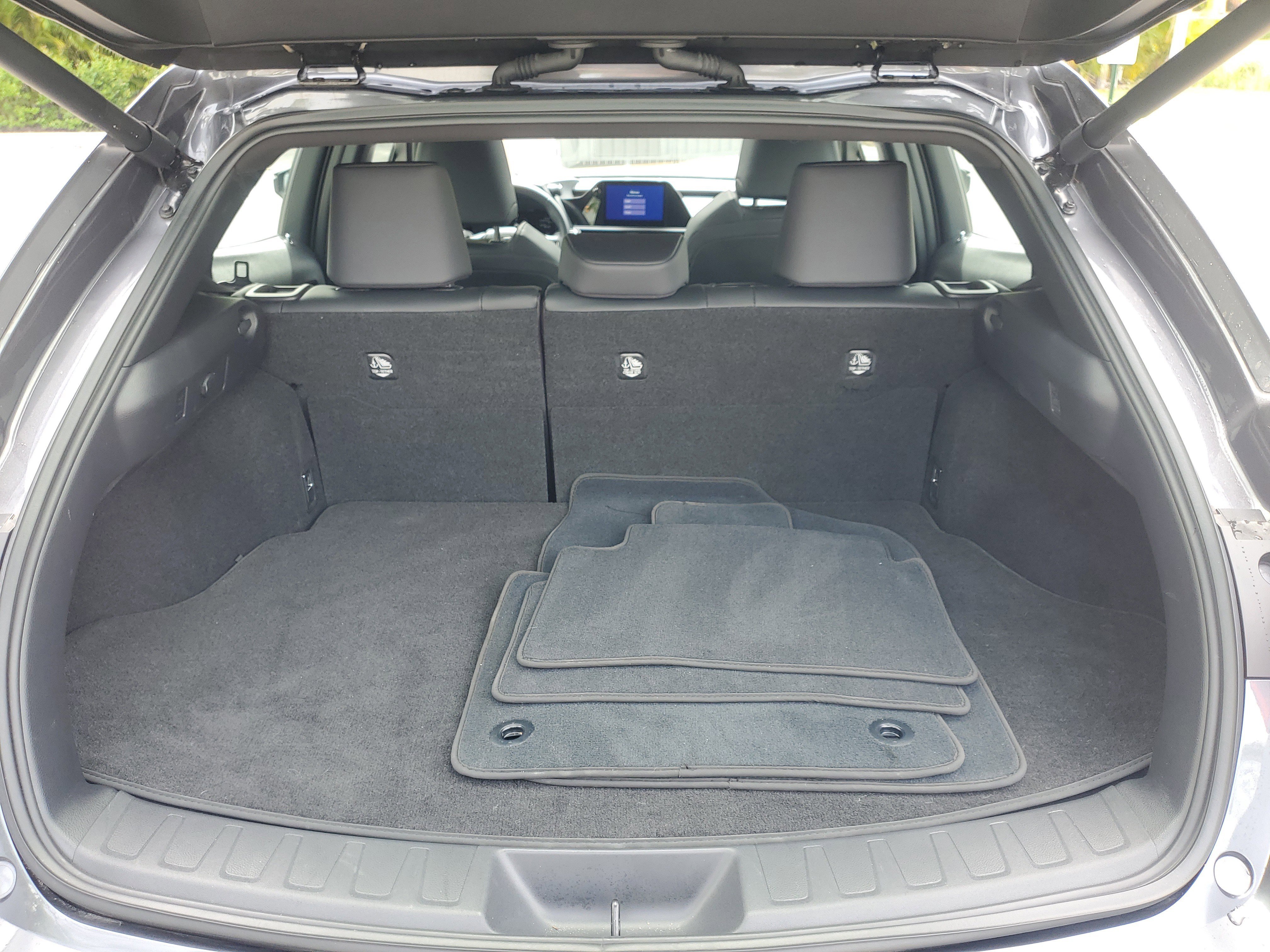 Used 2025 Lexus UX 300h FWD w/ Accessory Package (Z1) image 8